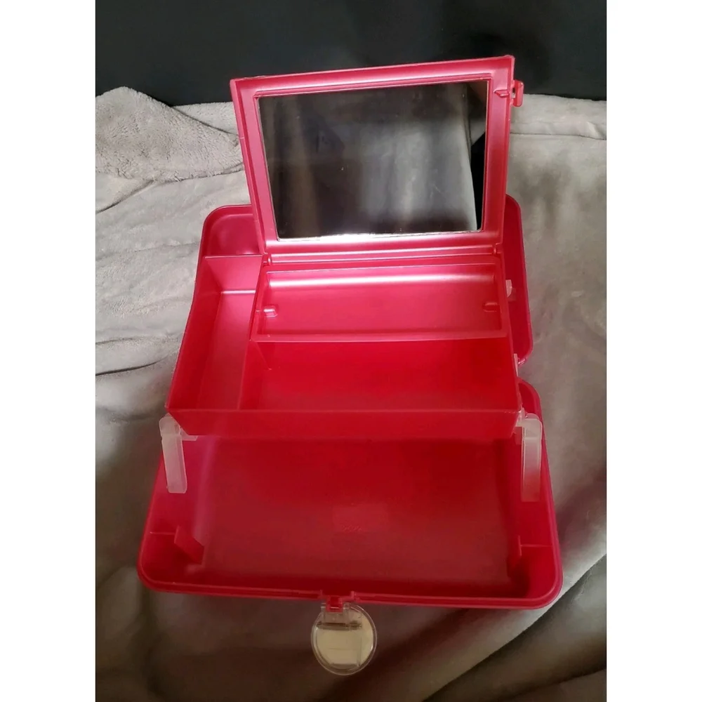 Caboodles nwt pink